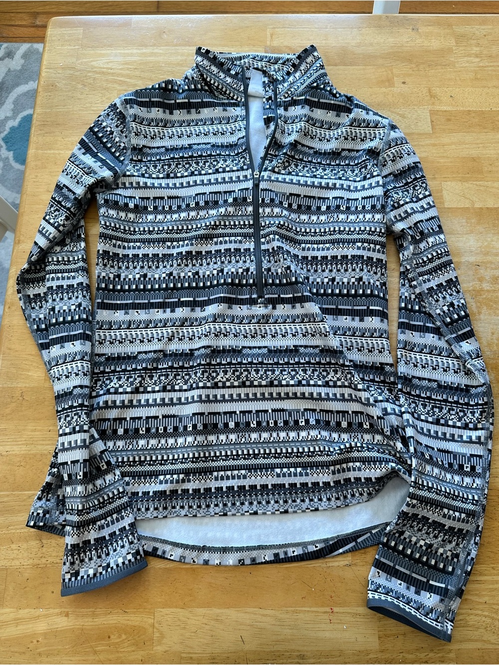 Nike 1/4 zip pullover size medium